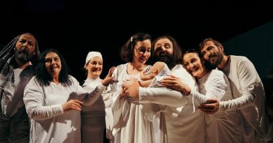 Türk Tiyatrosu ‘Çığ’ Oyununun Prömiyerini Yaptı